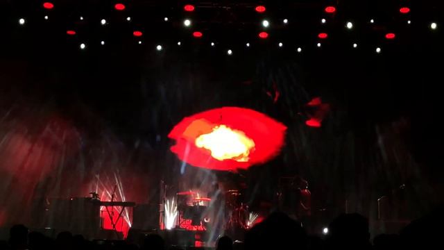 slowdive - Golden Hair (Syd Barrett) Live Mahorasop 2018 смотреть онлайн