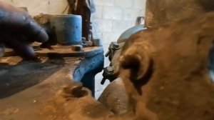 Гудел мост на спуск ,открутилась гайка.МТЗ-80