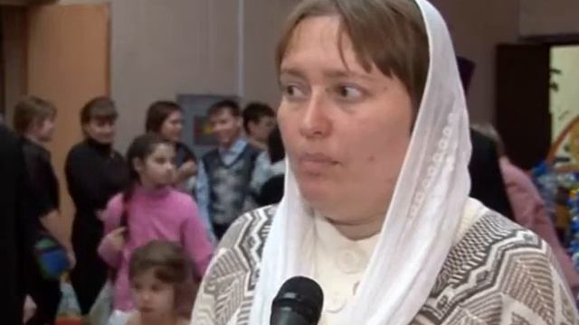 В Покровске прошла Архиерейская Рождественская елка смотреть онлайн