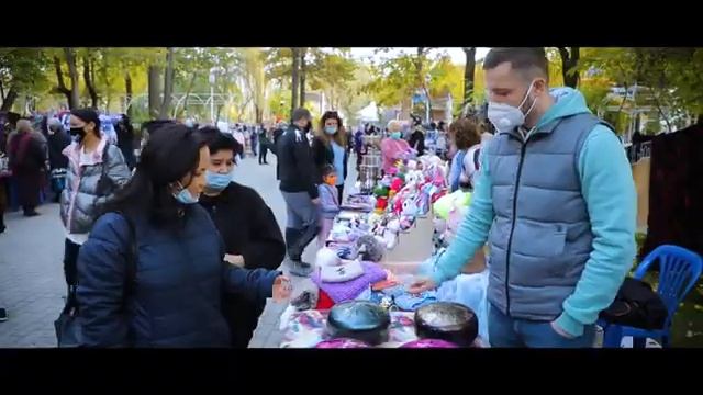 Арт-базар в Central Park смотреть онлайн