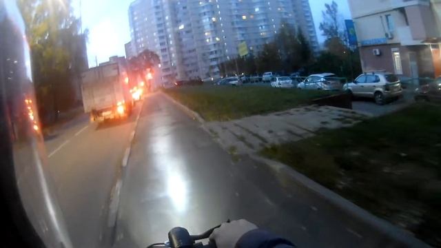 Первый раз еду в шлеме на KUGOO M5 часть 2