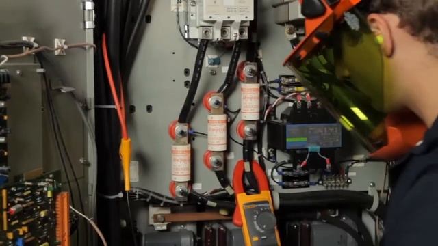 POR - Necessita de uma pinça de corrente altamente flexível? смотреть онлайн
