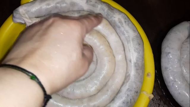 Впервые приготовила колбаски с картошкой ,мясом и грибами. смотреть онлайн