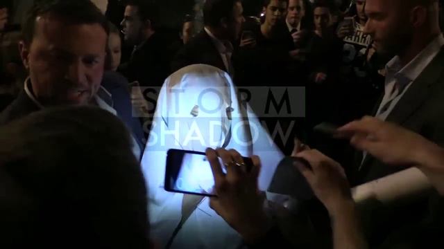 Lady Gaga scares the fans in Paris with GHOST COSTUME !!! смотреть онлайн