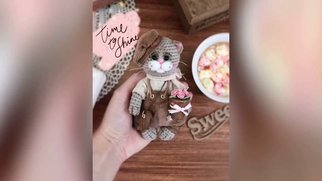 Вязание крючком / Игрушка ручной работы / Вязаная кошка смотреть онлайн