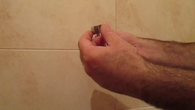 Установка держателя лейки душа. Регулируемый держатель с шариком смотреть онлайн