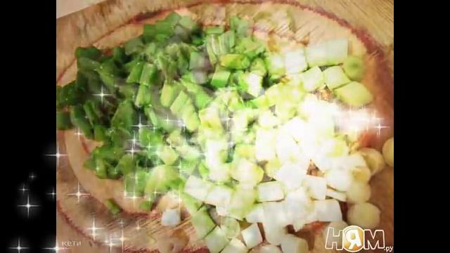 Салат с курицей и свежими огурцами смотреть онлайн