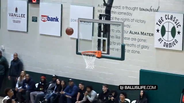 LeBron Watches Bronny James TAKE OFF ON Defender & Get FOULED Hard! Sierra Canyon GOES NUTS!! смотреть онлайн