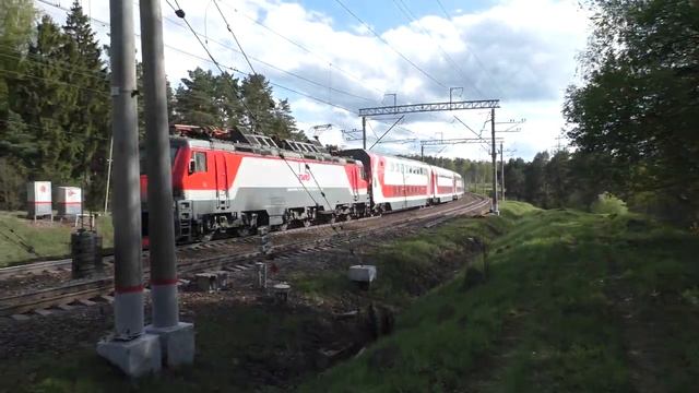 Электровоз ЭП20-014 с поездом № 740 Брянск - Москва