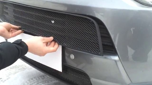 Установка защитной сетки радиатора для Mitsubishi Outlander III 2012 2 шт black смотреть онлайн