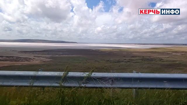 Розовое озеро Тобечик и Черное море в Керчи смотреть онлайн