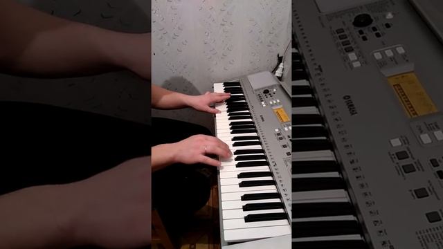 Игра Амели начинающего пианиста,на ямаха ypt -360 смотреть онлайн