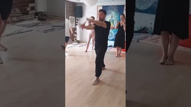 Выездной Ретрит "Раскрытие чувственности мужчины и женщины. Тантра" смотреть онлайн