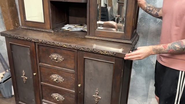 ПЕРЕДЕЛАЛ КВАРТИРУ В САЛОН КРАСОТЫ смотреть онлайн