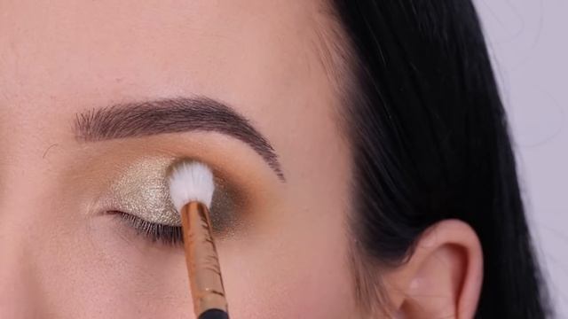 Soft Glam Green Eye Makeup Tutorial | Wearable Green Eye Look смотреть онлайн