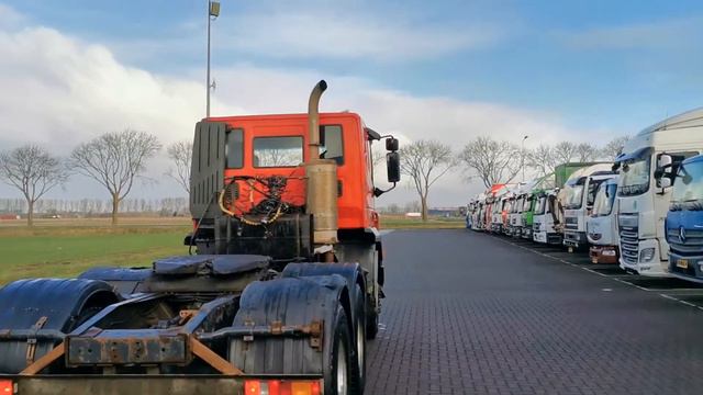 Kleyn Trucks - IVECO AD380T36 TRAKKER 2011 455,204 km смотреть онлайн