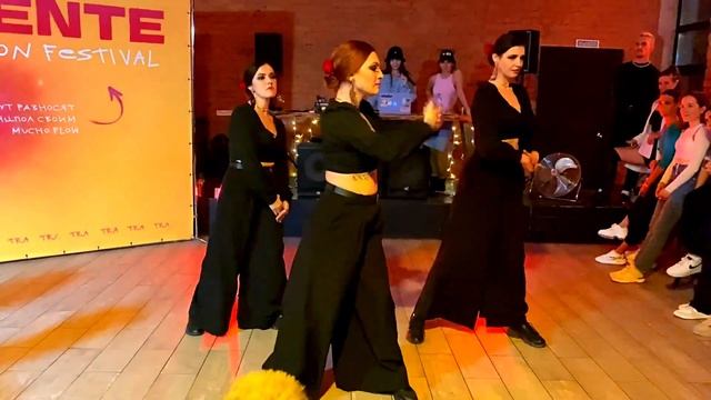 13 Dance Studio - Ася Троян, REGGAETON смотреть онлайн