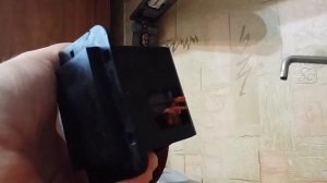 Снять лючок бензобака Додж Караван\Remove the fuel tank hatch Dodge Caravan