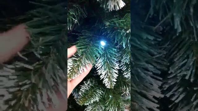 Ель искусственная с белыми кончиками смотреть онлайн
