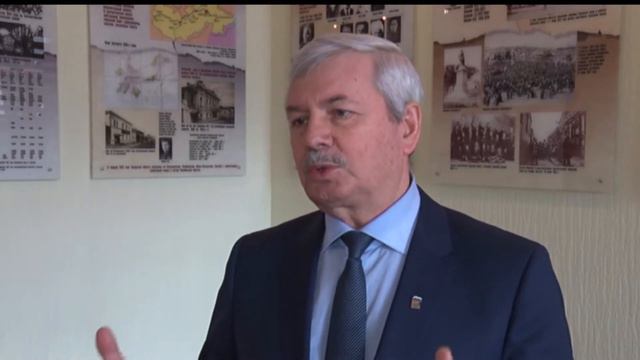 Владимир Мякуш с рабочим визитом посетил Златоустовский городской округ смотреть онлайн
