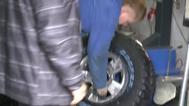 Ставим 33 колёса на L200. Cooper Discoverer STT 285/75R16 смотреть онлайн