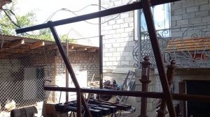 Простой козырёк над дверью