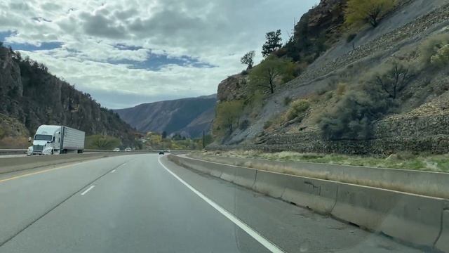 ? ШИКАРНАЯ горная трасса Colorado ? РУГАЮСЬ с ЗЕЛДОЙ АВТОДОМ путешествие по штатам США 25.10.2021