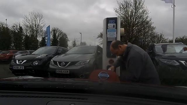 The Jolly EV Fan Goes to MK Nissan смотреть онлайн