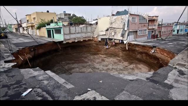 Дыры в Земле: Загадка дыр в Гватемале. Черные дыры Гватемалы. Фото. Видео. смотреть онлайн