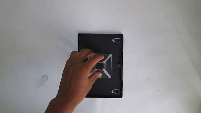 Как сделать голографическую 3D пирамид / How to make a holographic 3D pyramid смотреть онлайн