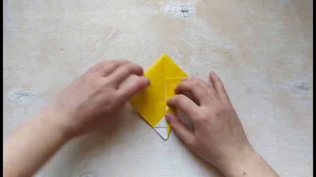 БАНАН ОРИГАМИ. Как сделать банан из бумаги смотреть онлайн