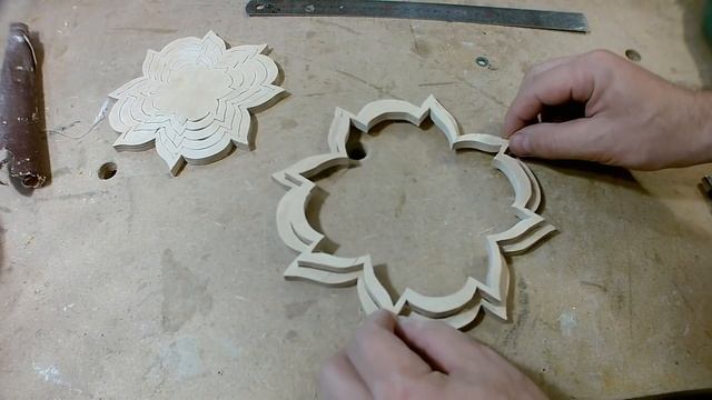 Выпиливание корзинки на лобзиковом станке. Новый дизайн. смотреть онлайн