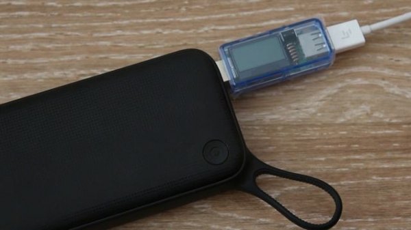 Отличный внешний Power Bank Baseus на 20 000 mAh с Aliexpress