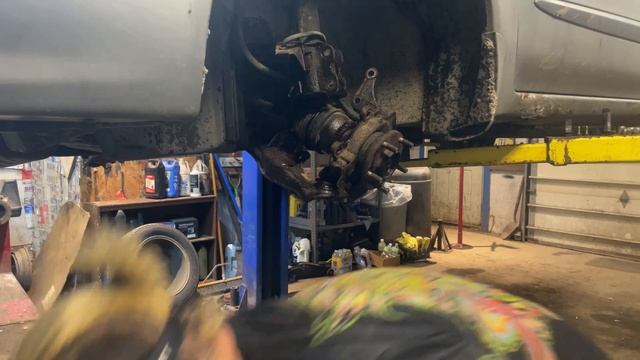 Replace CV axle Infiniti I30 смотреть онлайн