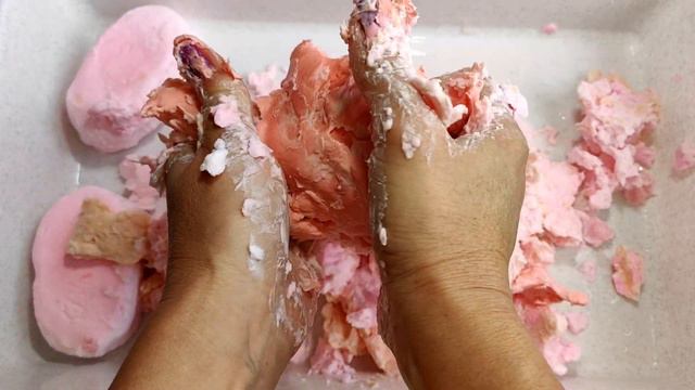 Soaping and Soakend Soap.. Sponge soap squeezing asmr... смотреть онлайн