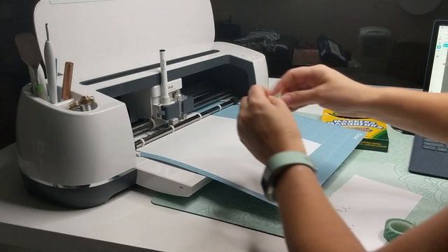 How to use Crayola markers with your Cricut without needing any adapters смотреть онлайн