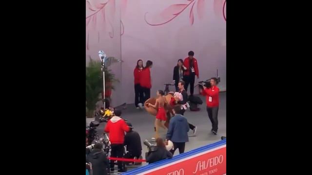 Анна Щербакова и большой медведь. смотреть онлайн