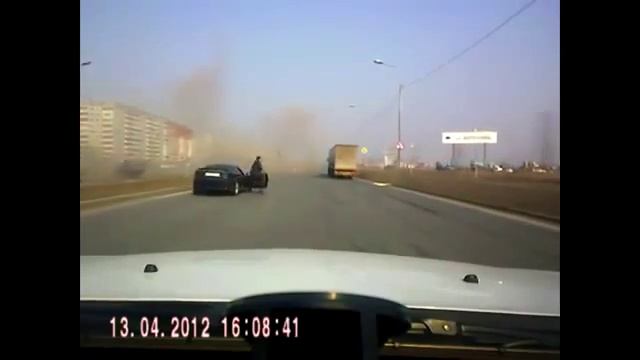 Автомобиль разорвало на части смотреть онлайн