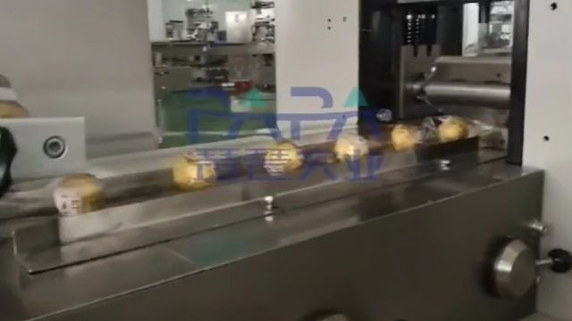 PAPA - Automatic packing machine Flow wrapping machine смотреть онлайн