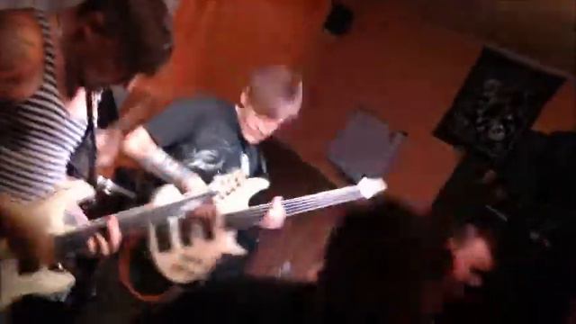 Evil Not Alone смотреть онлайн