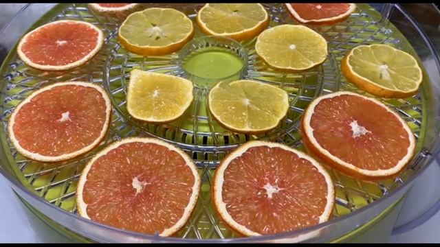 Фруктовые чипсы в электросушилке, вкусненько и полезненько. смотреть онлайн