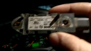 Форд фокус 1. Решение проблем с горящими подушками