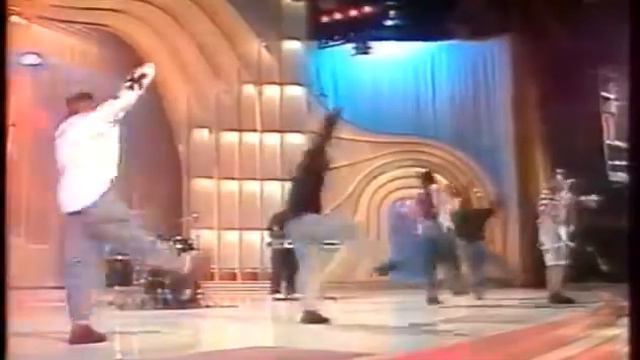 Vanilla Ice Perform Ice Ice Baby in France 1991 смотреть онлайн