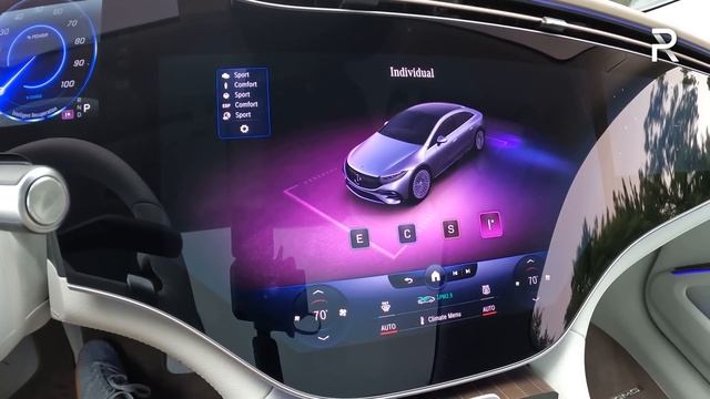 The 2022 Mercedes-Benz EQS 580 4Matic Is Not Quite An Electric S-Class смотреть онлайн