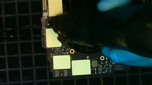 Reparação Logicboard Apple MacBook Pro 13 Touchbar  2017 A1706 - MediaTronik