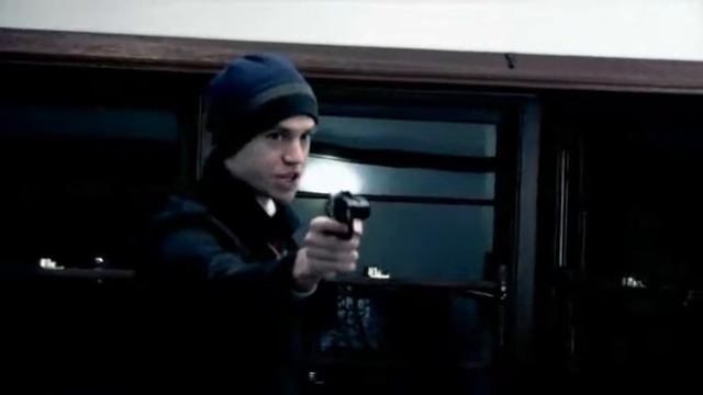 Finding Robert Adler Trailer смотреть онлайн
