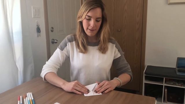 How to Make a Cootie Catcher Tutorial with Ms. Ruby смотреть онлайн