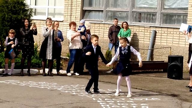 Подарок от первоклассников школы 20 смотреть онлайн