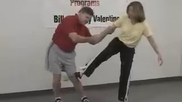 Ultimate Karate Foot Stomp: Simple Self Defense Moves смотреть онлайн