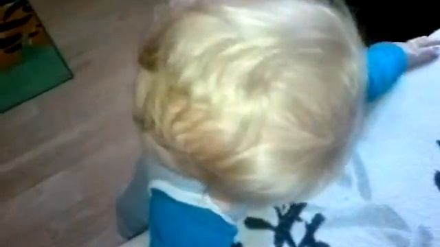 научился подмигивать глазками :) смотреть онлайн